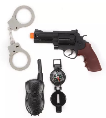 Игровой набор "Полиция" револьвер эл. свет/звук, наручники, рация, компас Наша Игрушка M0180
