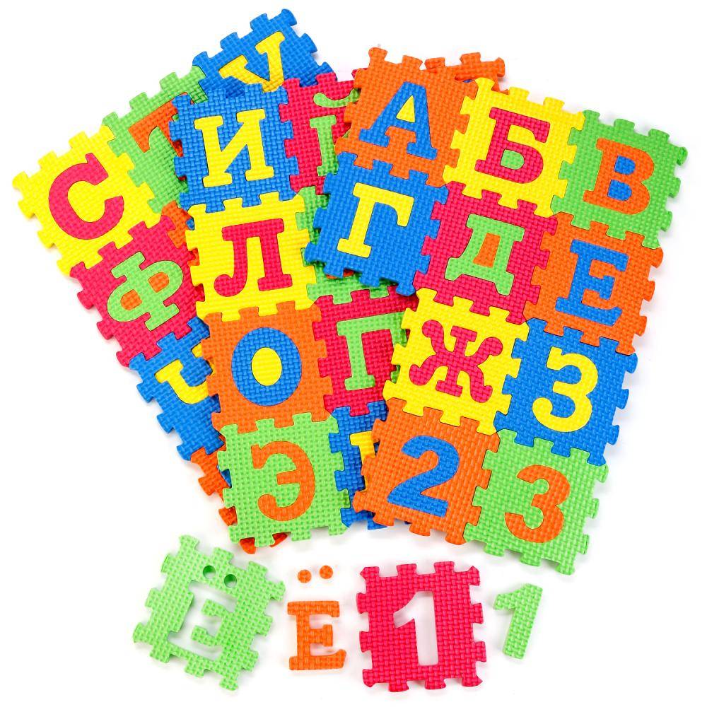 Мини-коврик сборный "Любимые герои" с буквами, 36 элементов, 8х8 см. Играем вместе D18591ABC-CRT