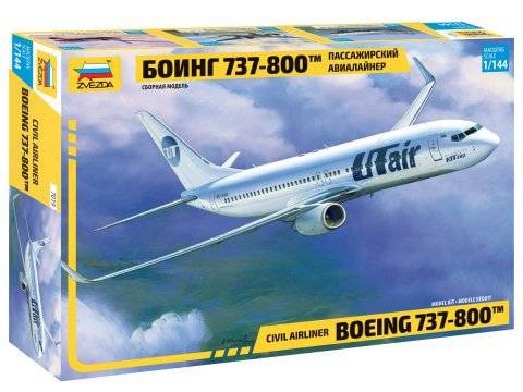 Пассажирский авиалайнер "Боинг 737-800" сборная модель Звезда 7019з