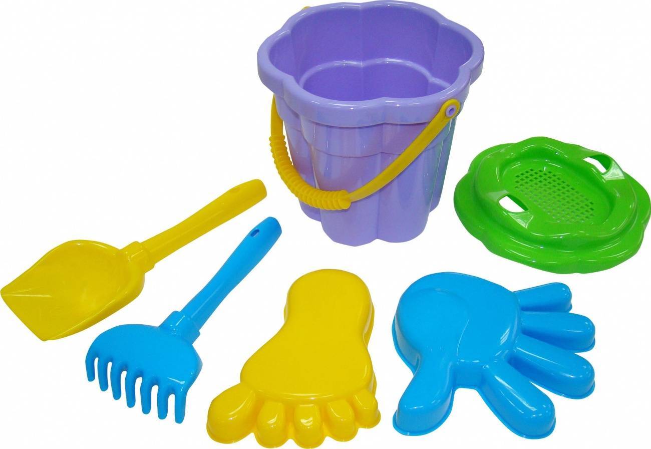 Набор игрушек для песка №308 ведро, ситечко, лопатка, грабельки, формочки (ладошка + ножка) (в асс) Полесье П-35585