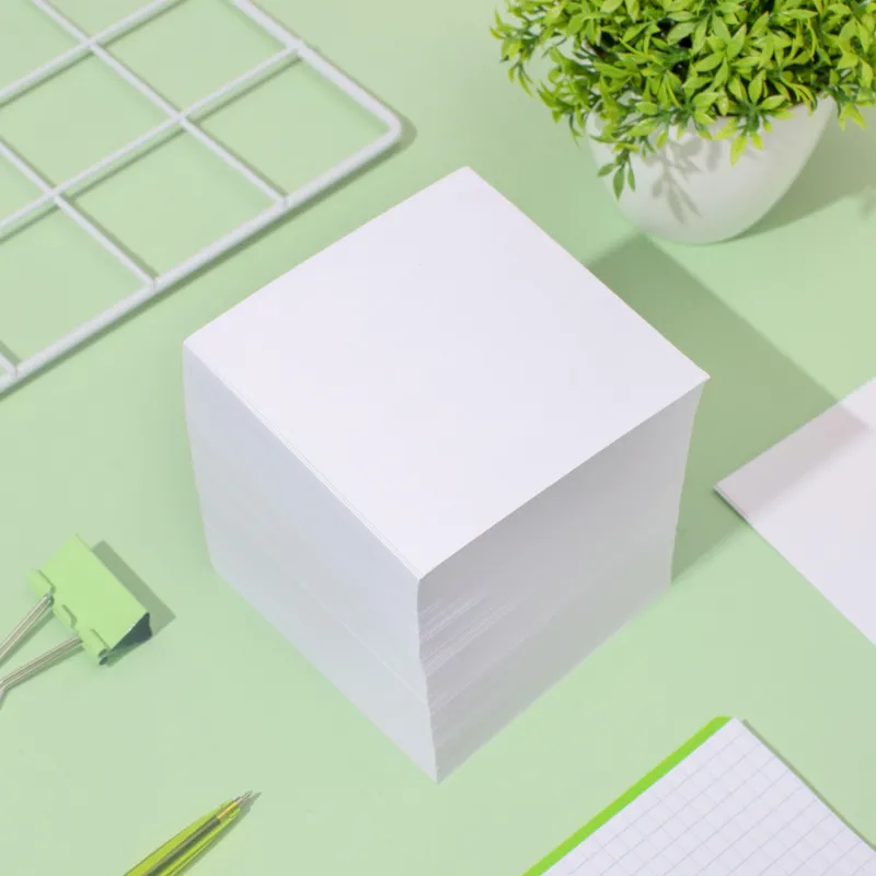 Блок для записей в подставке КОМУС в стакане 9х9х9 белый блок 100 г, 100 154933